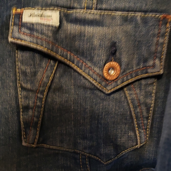 Ladies size L levis jean jacket - Picture 4 of 10